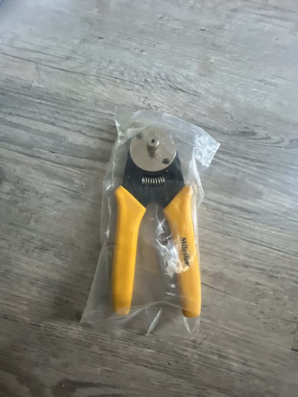 MilesTek 40-15005 Ratcheting Center Pin Crimp Tool for BNC